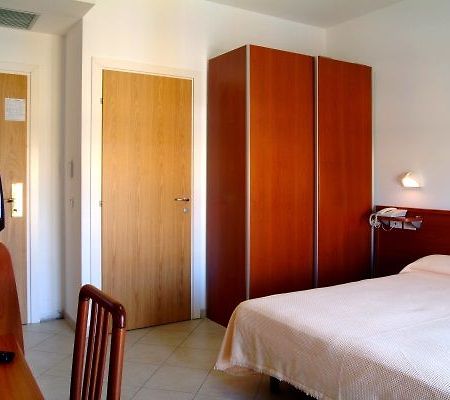 Tamanco Hotel Rimini Exterior photo